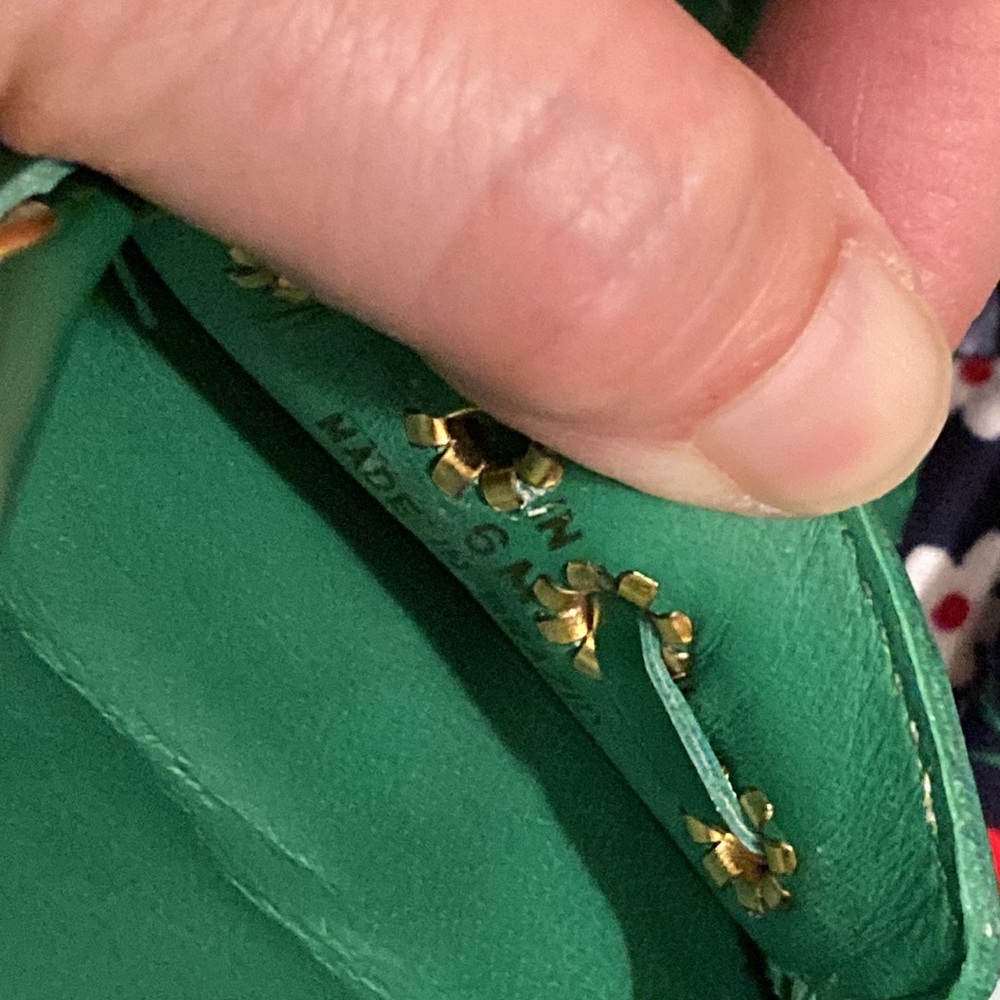 MICHAEL KORS GREEN LOAFERS. SIZE 6. THIS GREEN💚💚 NWOT - Picture 9 of 11
